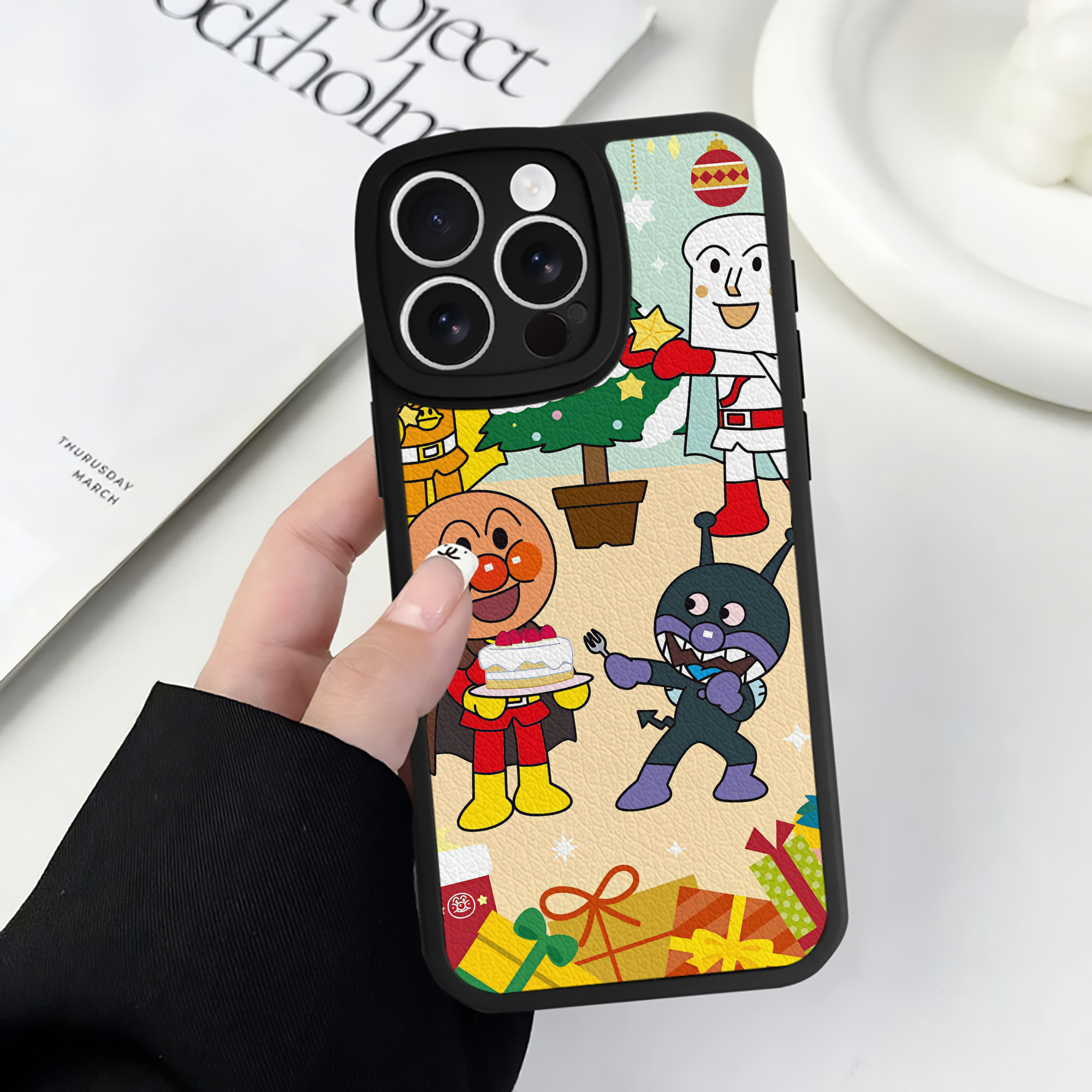 （画像用） アンパンマン Anpanman 【iPhone 16シリーズ対応】シリコンスマホケース（レザー調） 材質：シリコン